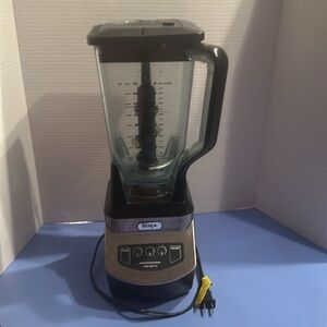 Ninja Blender.  Works great!